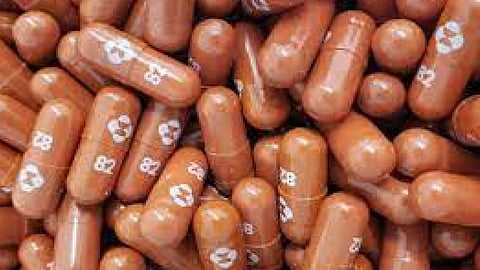 مولنوبيرافير.. أول عقار لعلاج فيروس كورونا عن طريق الفم