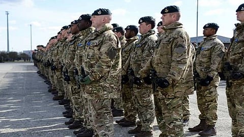 الجيش البريطاني يتدخل لحل أزمة الوقود في البلاد