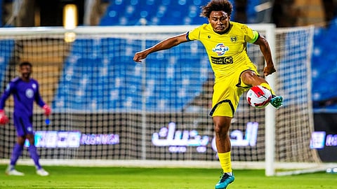 اليوم.. التعاون والطائي يختتمان الجولة السابعة من الدوري السعودي