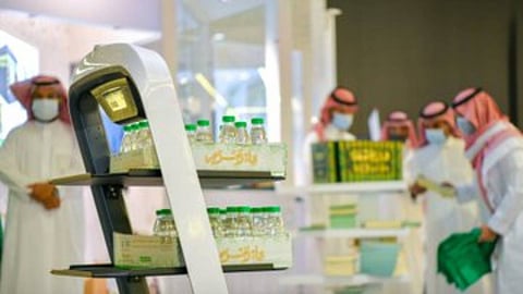 بالصور.. شؤون الحرمين تشارك في معرض الرياض للكتاب بإصدارات مهمة