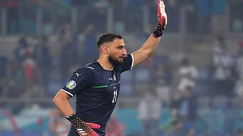 حارس سان جيرمان يخشى غضب سان سيرو لهذا السبب