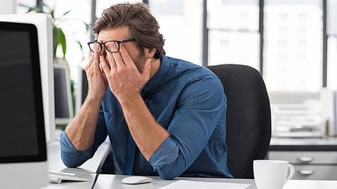 جرّب الاسترخاء بقاعدة «العشرينات».. 4 تمارين لمواجهة إجهاد العين