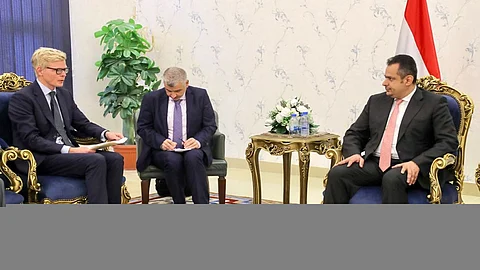 رئيس الوزراء اليمني يستقبل مبعوث الأمم المتحدة في عدن