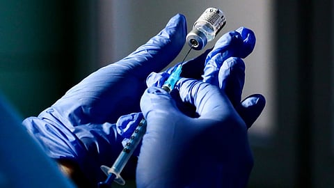 الصحة: لقاحات كورونا المعطاة بالمملكة تقترب من 43 مليون جرعة