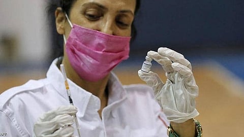 من يحصل على أطول مناعة من اللقاح.. الرجال أم النساء؟