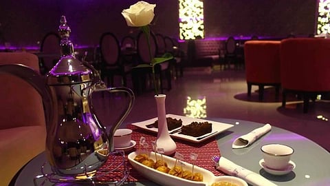 أول مطعم سعودي بطاقم متكامل.. ماذا نعرف عنه؟