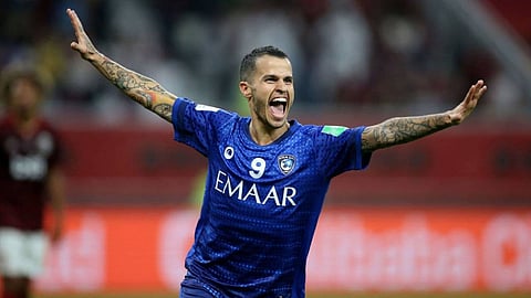 فيفا يلزم الهلال بدفع 4.5 مليون دولار لصالح جيوفينكو