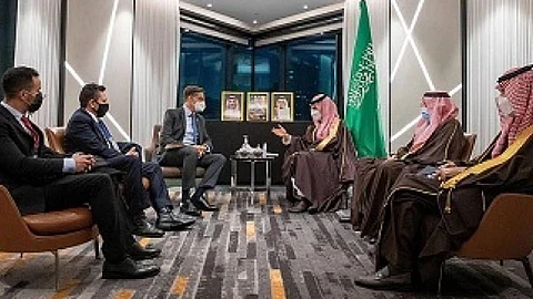 فيصل بن فرحان يلتقي وزيريّ خارجية فنزويلا وجواتيمالا