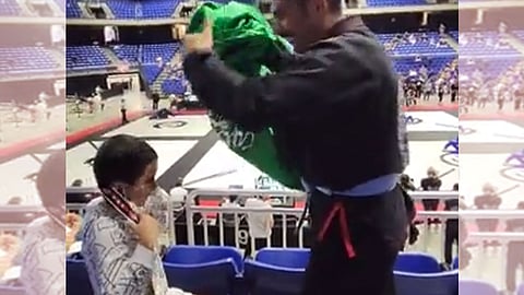 في لفتة إنسانية.. فيديو يوثق احتفال رياضي سعودي مع طفل مريض بالسرطان