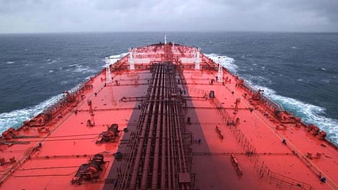 مطالبات يمنية أممية بسرعة تفريغ خزان صافر النفطي