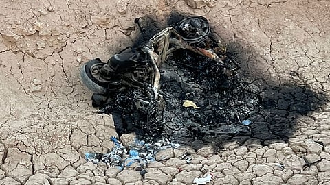 سكان حي الرمال بالرياض يشكون الإهمال.. مردم للنفايات وتجول لشباب مخالفين وكلاب ضالة