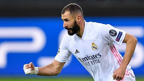 بنزيما يُعلق على ترشيحه للفوز بالكرة الذهبية