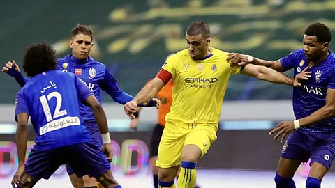 نجم النصر السابق يتوعّد الهلال بهزيمة تاريخية