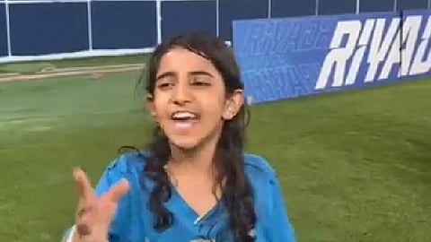 بالفيديو.. قصة «الهنوف» أصغر مشجعة للنصر في «مرسول بارك»