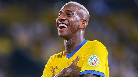 بالفيديو.. رأسية تاليسكا تباغت الهلال وتعادل ديربي الرياض بهدف لمثله