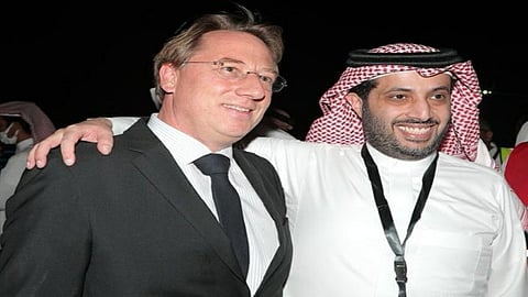 سفير فرنسا مهنئًا بنجاح حفل انطلاق موسم الرياض: تنظيم رائع وعرض ممتاز