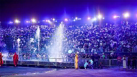 صور توثق حضور أكثر من 750 ألف شخص حفل انطلاق موسم الرياض