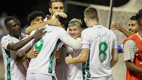 بالفيديو.. انتفاضة السومة تقود الأهلي لانتزاع فوز ثمين من ميدان الطائي