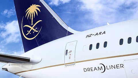 وظائف تقنية وإدارية للجنسين حديثي التخرج في الخطوط الجوية السعودية