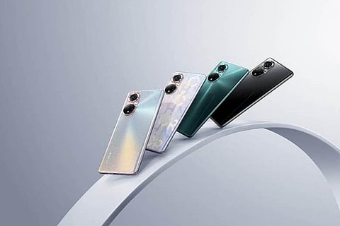 HONOR تعود بقوة مع أفضل هاتف من الجيل الخامس لتصوير مدونات الفيديو