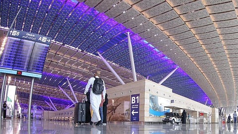 تجربة فرضية لحريق في ساحة مطار الملك عبدالعزيز الدولي