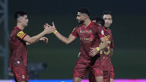 النصر يترقب استعادة نجمه الأرجنتيني من «برشلونة»