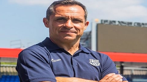 رسميًّا.. بارغوان يخلف كومان في تدريب برشلونة بشكل مؤقت