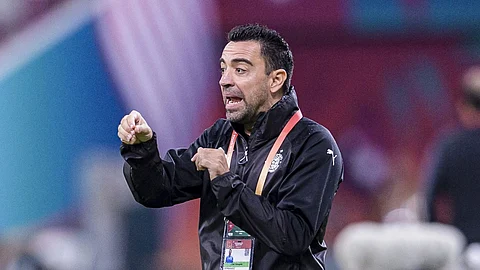 تشافي يقود ثورة التصحيح في برشلونة حتى صيف 2024