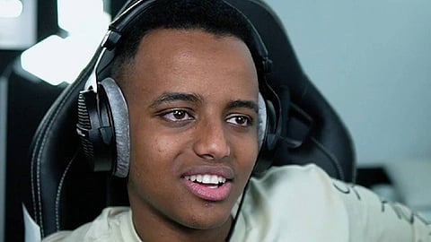 بالفيديو.. لدعم آلاف اللاجئين.. «يوتيوبر» كويتي يجمع مليون دولار في 28 ساعة