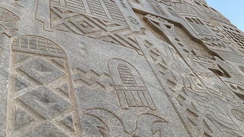 بالصور.. تطوير جدة التاريخية يكشف عن عمل فني عمره 40 عامًا.. ووزير الثقافة يتفاعل