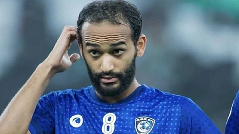 بعد وصوله إلى فرنسا .. تعرف على مدة غياب نجم الهلال