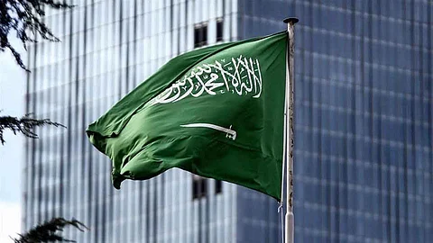 أخبار السعودية اليوم.. القبض على مواطن أتلف مرافق بمكة.. وطريق سعودي في موسوعة «جينيس»