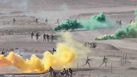 بالصور.. اختتام مناورات التمرين السنوي «أسود الوطن 80» في كلية الملك عبدالعزيز الحربية