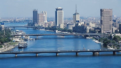 مسؤول مصري يرد على تصريحات جونسون حول غرق الإسكندرية