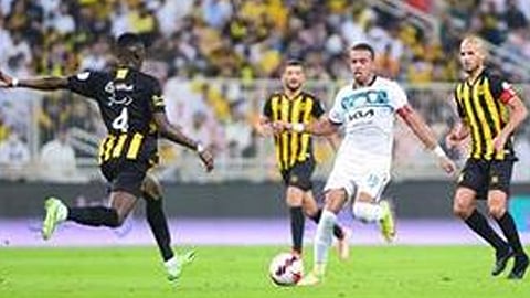 الفتح يشكو حكم مباراته أمام الاتحاد
