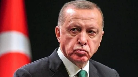 الوضع الصحي لأردوغان يُسيطر على المشهد السياسي في تركيا