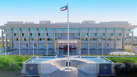 بعد تقرير من دولة شقيقة.. الكويت تطيح بخلية تابعة لميليشيا حزب الله اللبناني