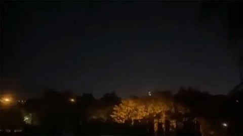 العراق.. انتشار أمني مكثّف وخبراء متفجرات في منزل الكاظمي