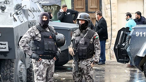 الأردن.. مقتل شخصين وإصابة ثالث في جريمة طعن مروعة بإربد