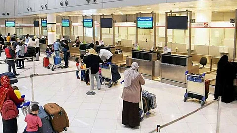 مصر تقر إجراءات جديدة بشأن اختبارات كورونا للقادمين إليها