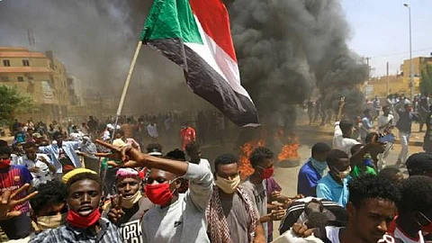 احتجاجات في العاصمة السودانية بعد الإعلان عن مجلس السيادة الجديد