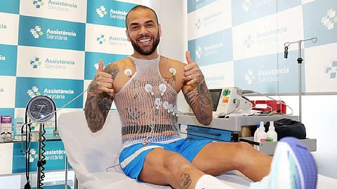 ألفيس يجتاز الكشف الطبي في برشلونة وهذا موعد الإعلان الرسمي للصفقة