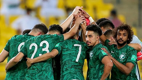 السعودية وفيتنام مباشر .. سيطرة خضراء ومرتدات من الخصم