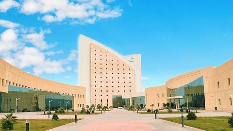 حساب مزيف بـ«تويتر» ينتحل صفة متحدث جامعة نجران ويراسل باسمه