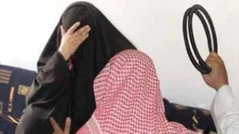 رجل يعنف زوجته وأطفاله ومطالبات بالقبض عليه.. و«العنف الأسري» يتفاعل
