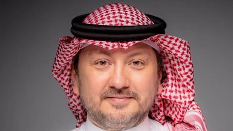 رئيس الاتحاد السعودي لكرة السلة يثّمن إطلاق إستراتيجية دعم الاتحادات الرياضية