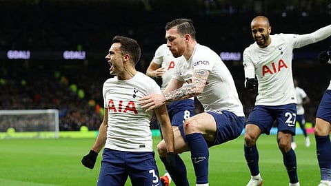 توتنهام يفوز على ليدز.. ومانشستر سيتي يدك حصون إيفرتون بالدوري الإنجليزي