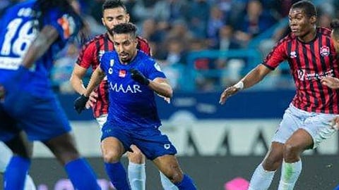 تعرف على موعد وملعب مباراة الهلال والفيحاء