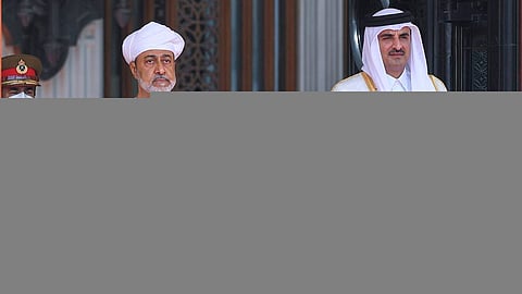 أمير قطر وسلطان عُمان يشهدان توقيع 6 اتفاقيات تعاون