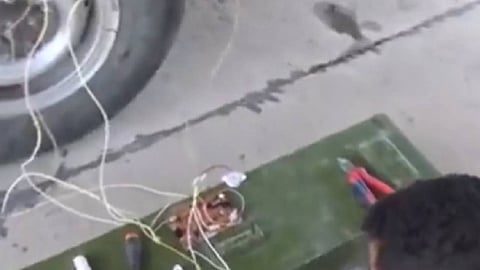 بإشراف خبراء الحرس الثوري وحزب الله.. فيديو يوثق تحويل الحوثي مطار صنعاء لثكنة عسكرية
